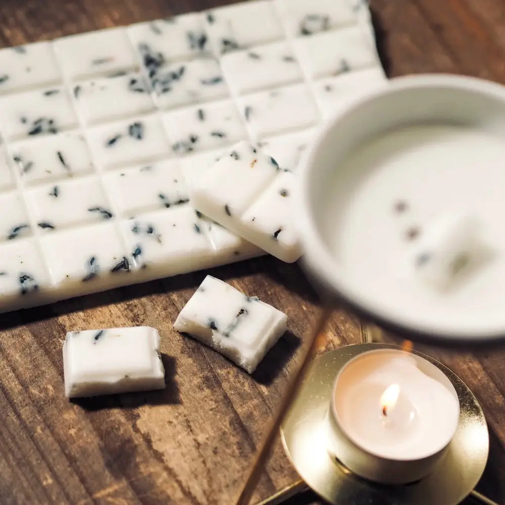 "Fondants de cire - Parfum vanille, bois de santal et musc"