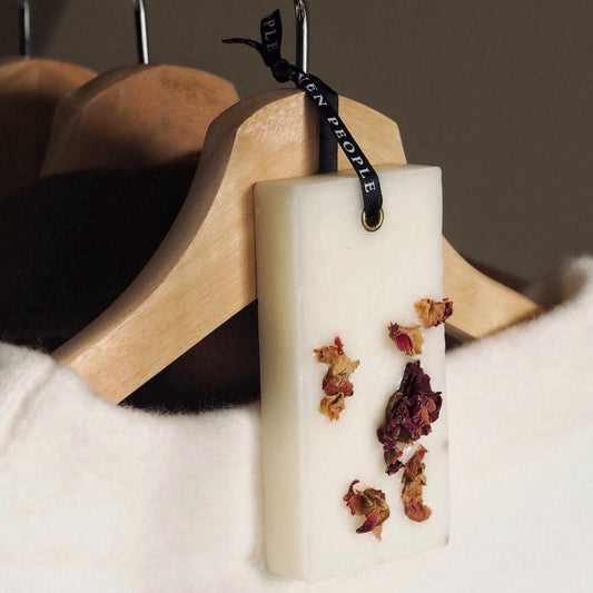 "Palet de Cire Parfumée – Géranium Rose et Vétiver"